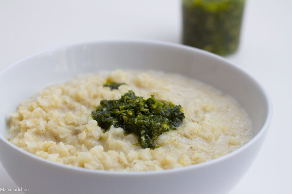 Schneller Milchreis mit Minzpesto - Marsmaedchen Schneller Milchreis mit Minzpesto - Marsmaedchen